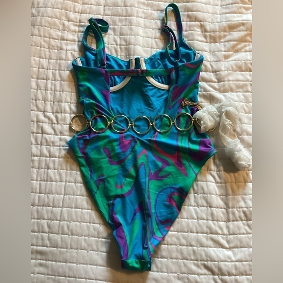 NWOT WeWoreWhat Danielle Belted One-Piece Swimsuit Size XS - Picture 6 of 8